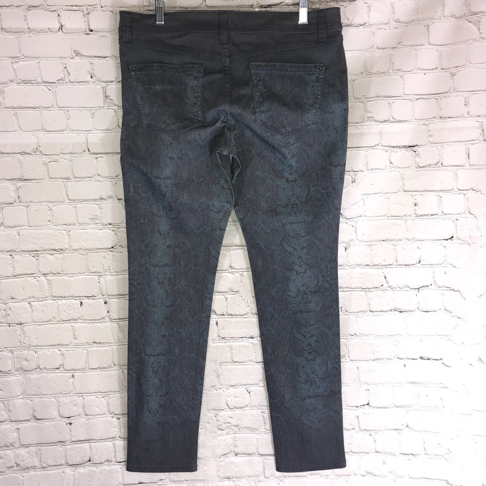 INC skinny jeans - Picture 2 of 8